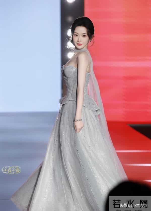 红果女演员人气榜TOP10!邓灵枢人气飙升,“四朵金花”持续霸榜