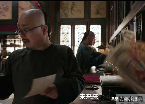 《大生意人》她气场强大，妈妈是第一代经纪人，前男友也在剧中