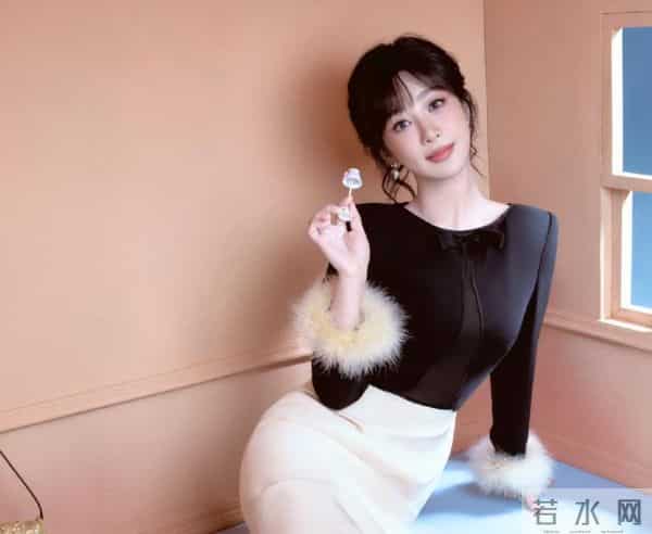 《枭起青壤》播出,却暴露迪丽热巴“最大的困境”,该向杨紫看齐