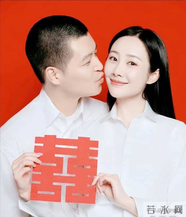 原来他俩已经是夫妻,才刚结婚两个月,她就演《大生意人》再翻红