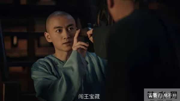 《大生意人》直到王天贵闯密室，贪宝藏而死，才知是古平原设的局