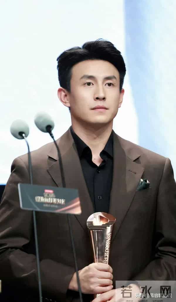 刘萧旭王小亿新剧口碑炸裂!热度7160万,荣登红果两大榜单TOP3!