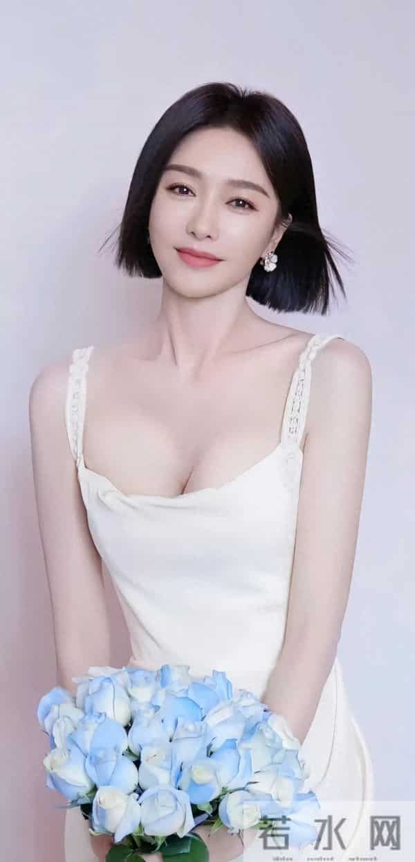 秦岚吐槽50万分手金，网友算账发现钱不够用，豪门套路被拆穿。