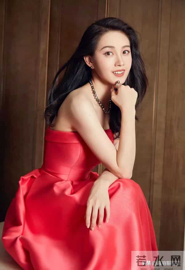 短剧女神人气排名大洗牌!郭宇欣第四,王小亿第二,她稳居榜首!