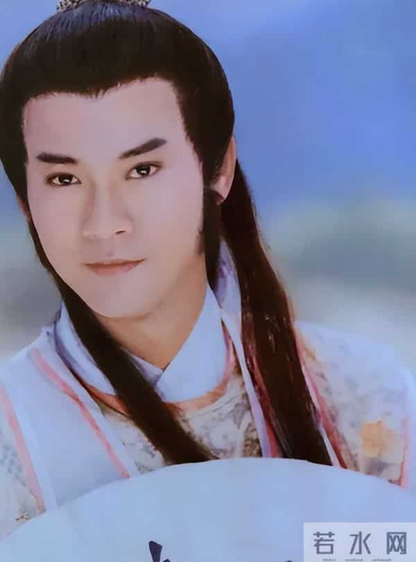 香港最富有的导演，赚了钱就买楼，和古龙是知己，娶南红恩爱一生