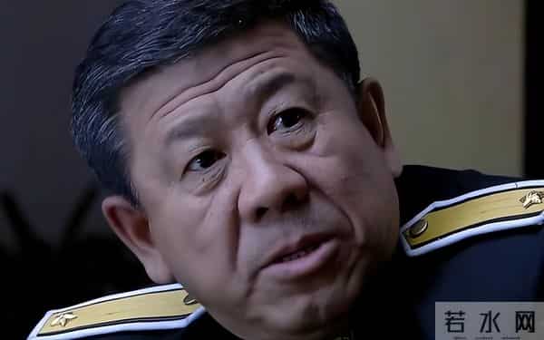 同样是演特务头子,冯恩鹤的“藏”与程煜的“露”,差别太大了!