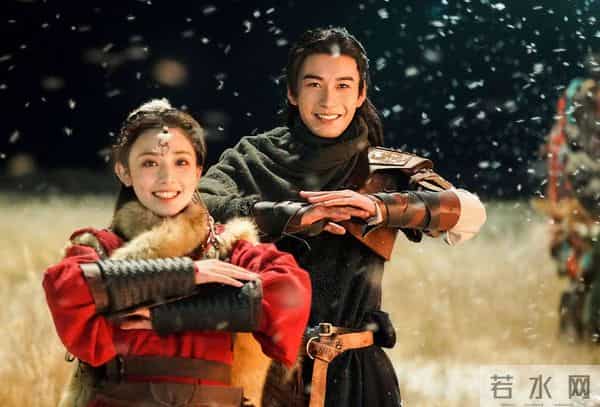 《凤凰台上》被嘲“低配版《东宫》”，原著作者甩锅彭小苒