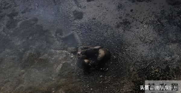 从头到脚皆可替?《大生意人》陈晓用这个镜头,给内娱上了一课