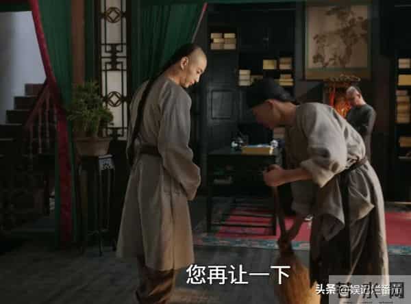 《大生意人》她气场强大，妈妈是第一代经纪人，前男友也在剧中