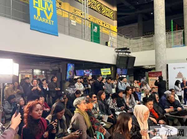 天坛映像·阿拉木图站启幕 张琪导演携《大风杀》与观众交流