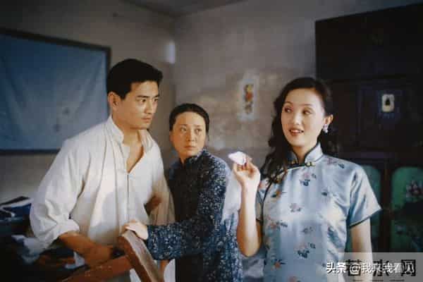 郑铮和朱媛媛离开了,家有九凤和九九归一不会褪色,家人还在怀念