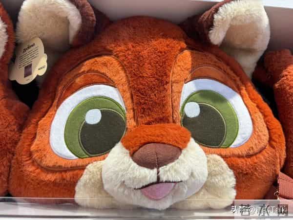 迪士尼“钞能力”再显!上海变“痛城”,IP授权撑起千亿生意