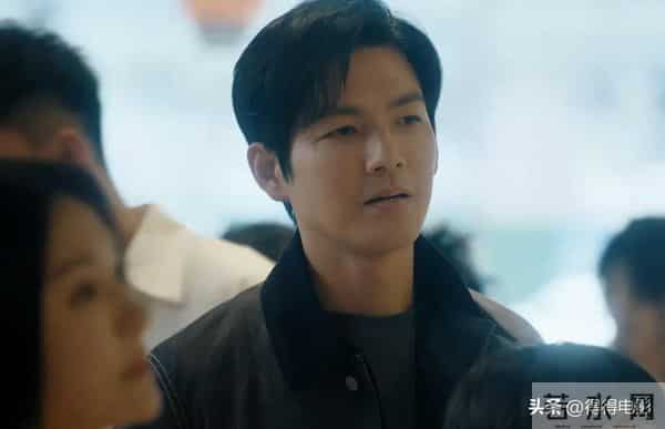 收手吧钟汉良!50岁演偶像剧被群嘲,满脸褶子强扮少年太辣眼!