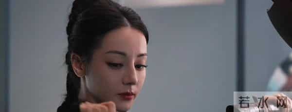 热巴倪妮争演“尾鱼女郎”，改编差强人意，为何难续司藤神话