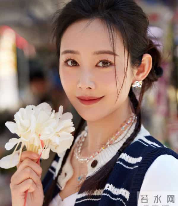 原来他们是夫妻！《大生意人》她上个月结婚，戏内外反差太大了