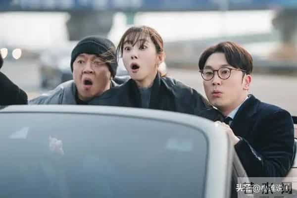 给这两年韩国悬疑剧排个名,狂医魔徒第7,照明商店第3,第1是它