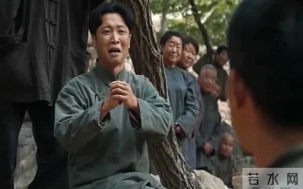 生万物:毒死费文典母亲,偷窥苏苏房事,费左氏同归于尽有多可悲