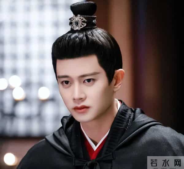 《凤凰台上》被嘲“低配版《东宫》”，原著作者甩锅彭小苒