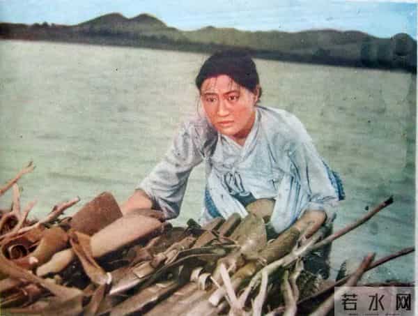 世界电影【1630】朝鲜电影《一个妇女的故事》（1961）剧照欣赏