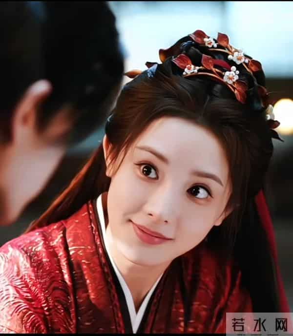 彭小苒弃顶流男主演，转头搭男网红？背后隐情让网友心疼！