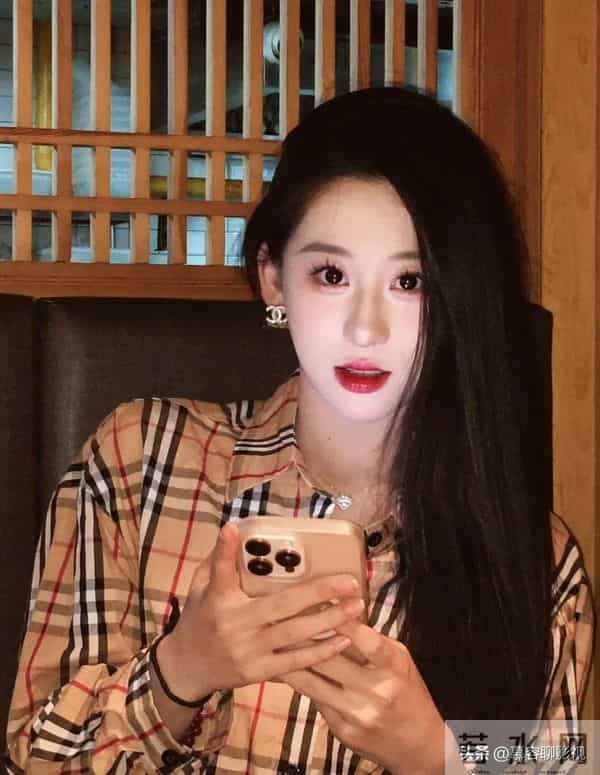 短剧女神人气排名大洗牌!郭宇欣第四,王小亿第二,她稳居榜首!