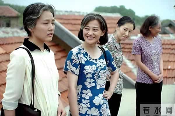 父母爱情：直到看见安欣一脸苦笑，才明白安欣的一生并不幸福