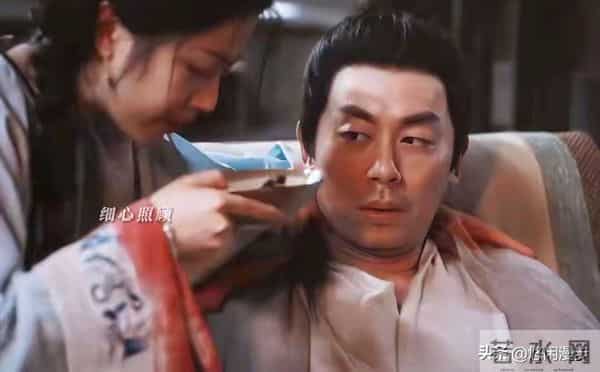 《大生意人》白依梅:救全村反被骂,睡仇人报血仇 她的狠藏满委屈