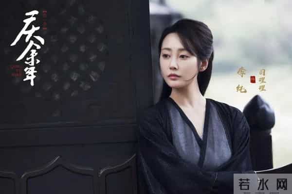 又美又纯，却比所有人都狠，37岁事业爱情双丰收！