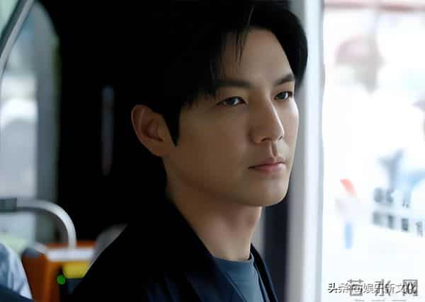 51岁钟汉良4小时跑完马拉松,状态好到爆,活该他还演男一号!