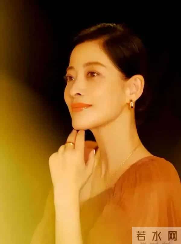 官媒大赞梅婷演技破天花板，正面硬刚章子怡封神，娱乐圈集体沉默