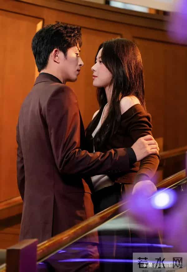 王凯沐新剧官宣定档！搭档女主甜美又可爱，气质完全不输韩雨彤！