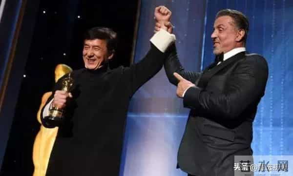 川普亲自喊话!成龙回归《尖峰时刻》,导演丑闻差点让电影凉凉