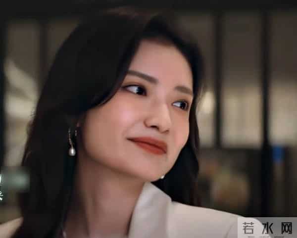 女演员长相很重要，《即刻上场》柳岩一登场，才知啥叫成熟女神