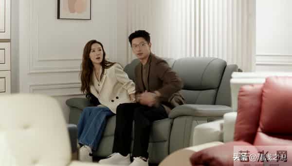 把《新闻女王2》张家妍放到现实，怕会没对象，同时被下属痛恨