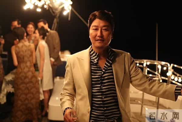 全程炸裂的韩国电影,小混混靠娶“大嫂”,逆袭起飞?