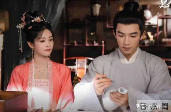 白鹿新剧携手王星越办案,两人戏外这互动超亲密,被抓包假戏真做