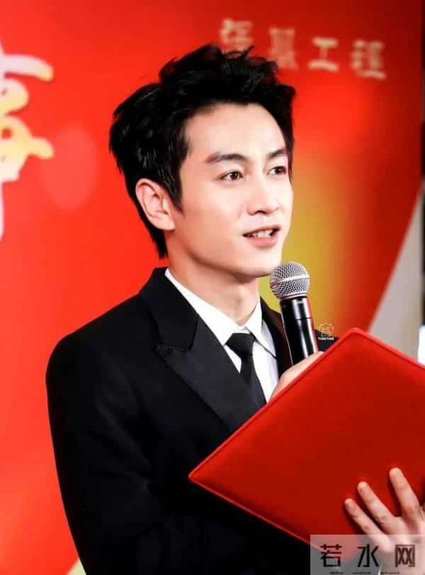 一条动态,暴露陈晓的“圈中地位”,这次为他撑腰的,不止孙俪