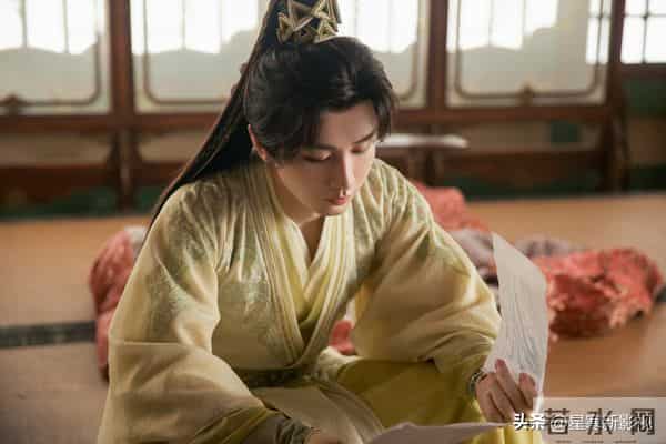 成毅和任嘉伦新剧或同期上线，还都在央视播，这下要追不过来了！