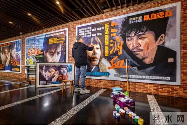 当冰原悬疑片遇见手绘海报,曹杨影城再现“老手艺”魅力