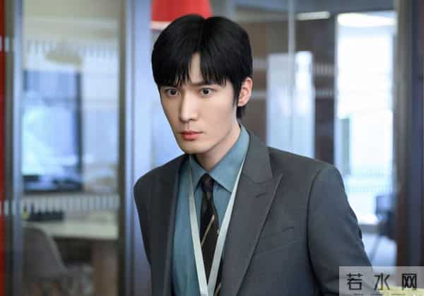 《即刻上场》直到被李珂诬陷，江晨才知，任家童拒绝他的真相