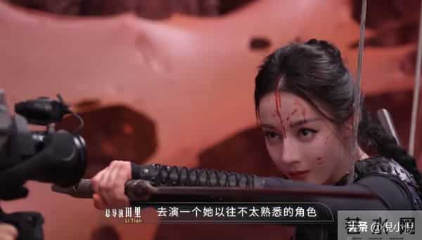 迪丽热巴双面人生太带感《枭起青壤》在雕塑刀与疯刀间雕刻自我，