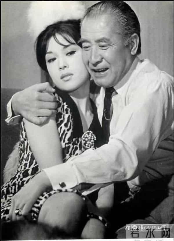 日本老电影系列推荐，要不是为了生存，哪个女子会贩卖自己