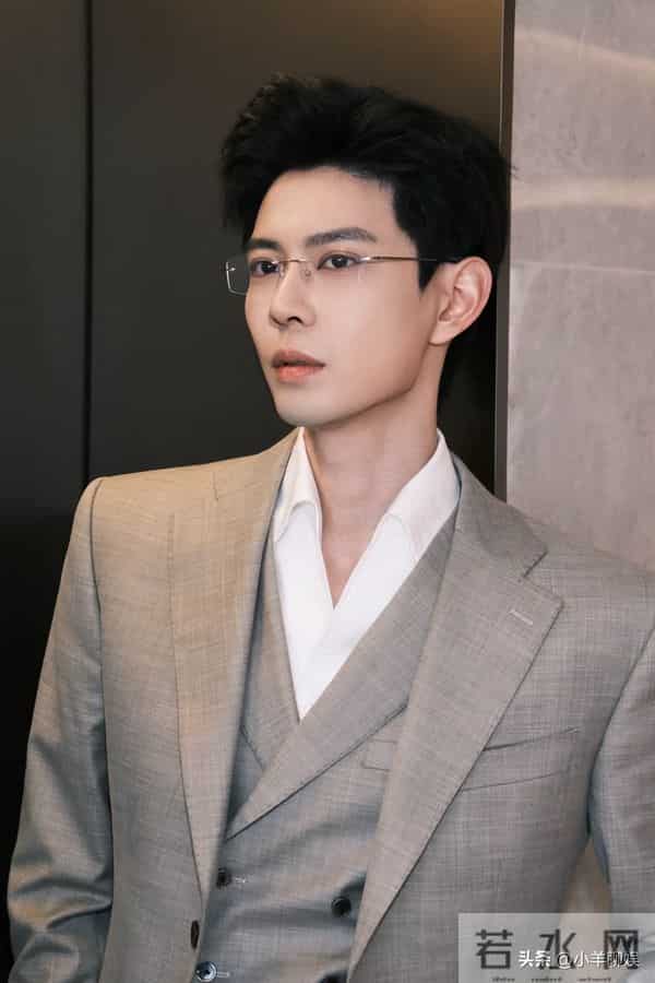 黄浩雯新剧《新婚慢热》热度飙升却被吐槽-剧情改了,味道变了