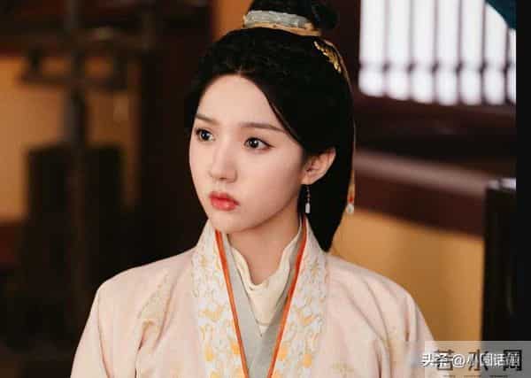 《新剧上线解悬疑,医术对决朝堂阴谋,天书秘钥引血案》