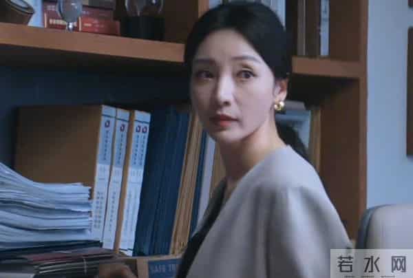 女演员长相很重要，《即刻上场》柳岩一登场，才知啥叫成熟女神