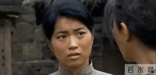 她当了三年特种兵，进入演艺圈后却遭女主耍大牌，43岁仍单身未婚