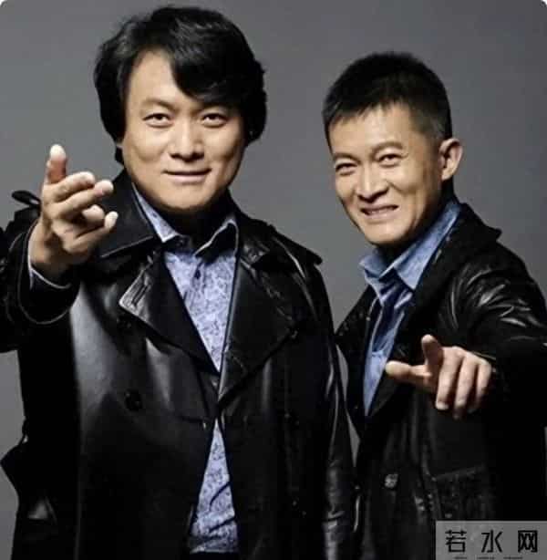 杨志刚儿子可惜了，家里条件给创造的很好，就是自身长相有点差！