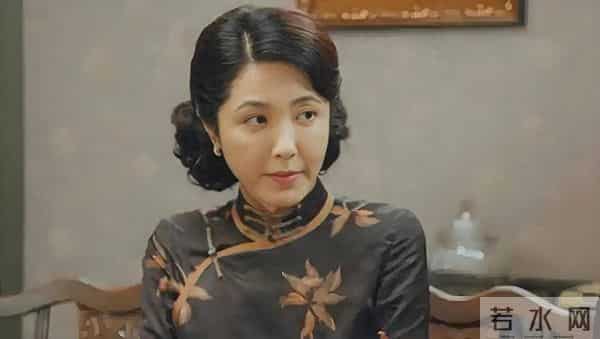 王碧奎十八岁跟定吴次长,深夜等丈夫归来,狱中送点心被捏碎