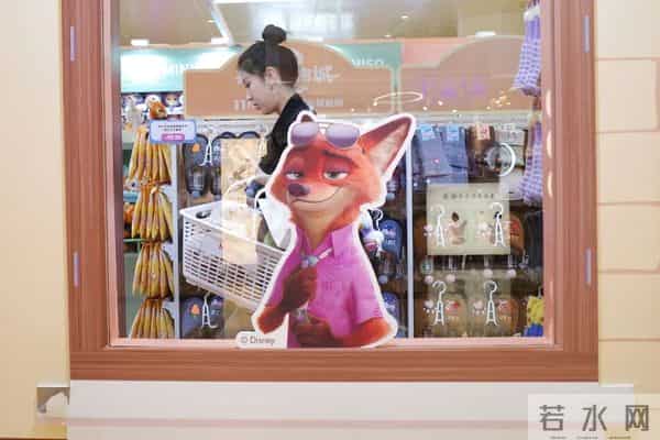 裁了7000人的2000亿美元巨头,疯狂啃“兔子”