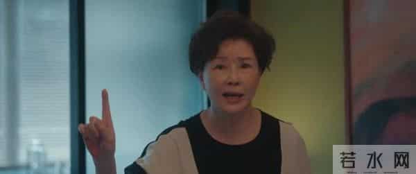 演完蒋欣婆婆，又演陈晓母亲，67岁朱茵告诉你，啥叫“剧抛脸”